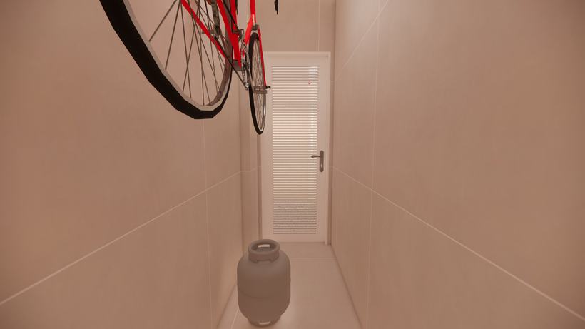 Circulação de serviço com porta veneziana ao fundo